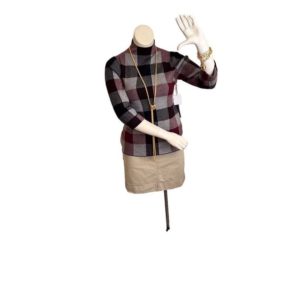 Tahari plaid lite sweater.  - Picture 1 of 9